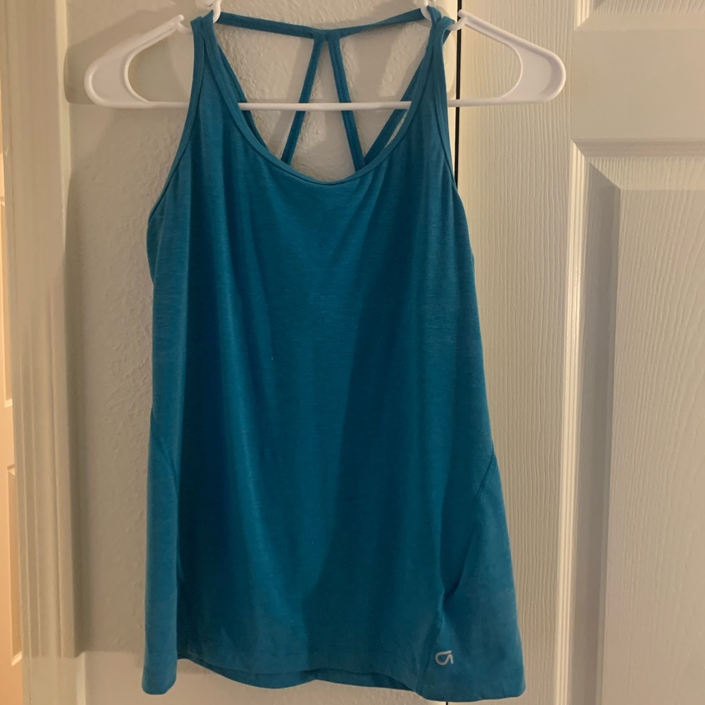 Gap fit breathe tank baby blue